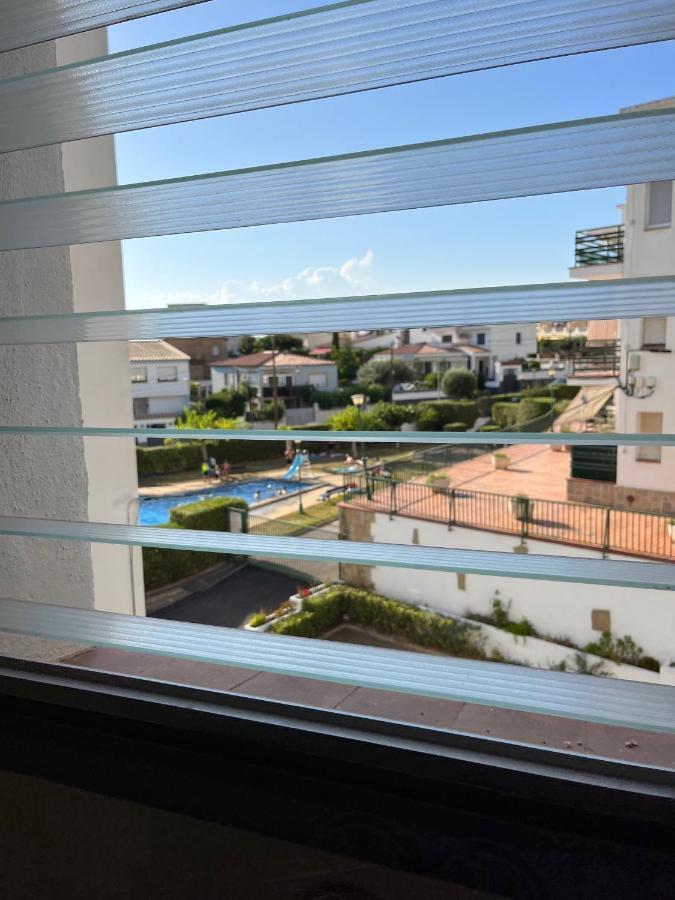 Calma Marina Roses Apartamento Exterior foto