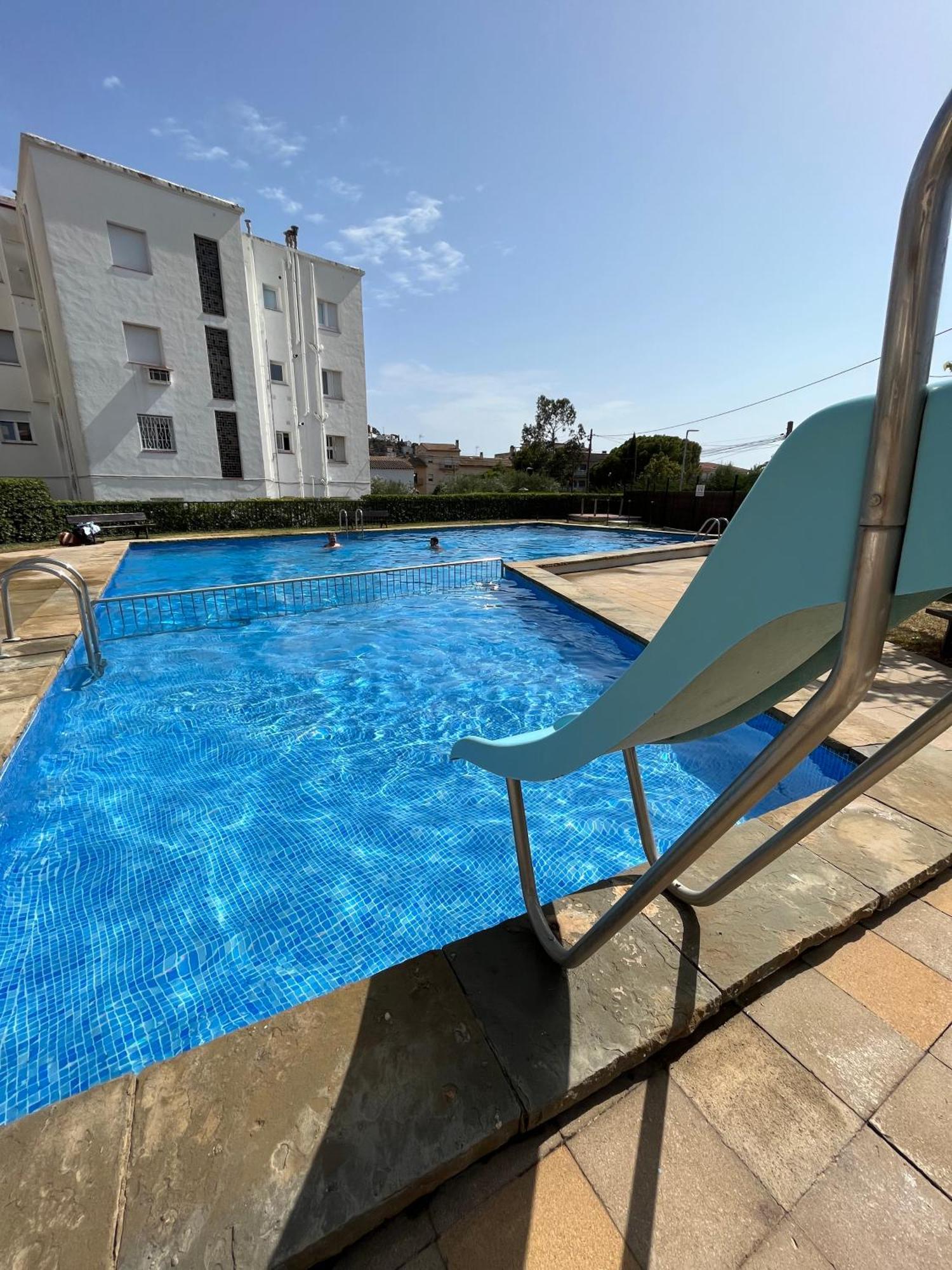 Calma Marina Roses Apartamento Exterior foto